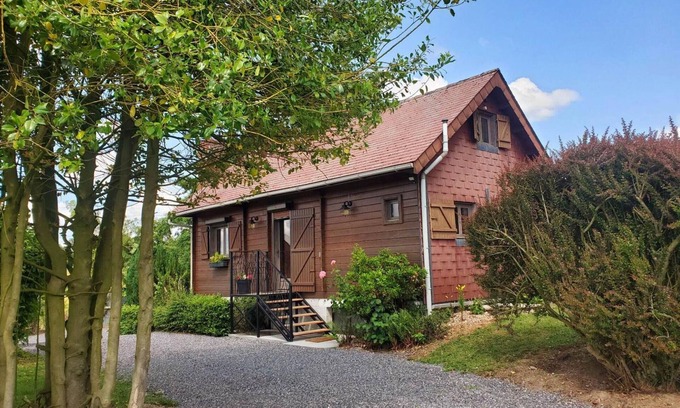 Floyon Cottage | Family chalet with covered terrace and large secure garden