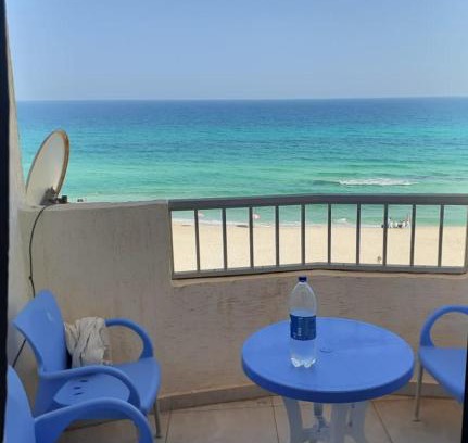 Al-'Amriyah Apartment | family condo with panoramic sea view