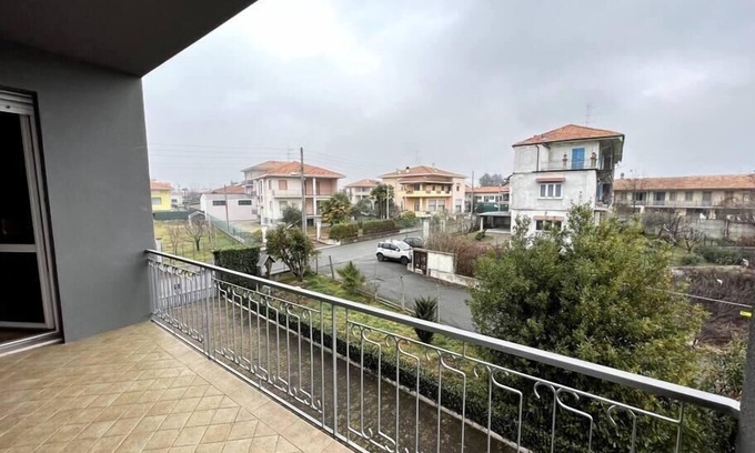 Gargallo Apartment | Family cottage 10 minutes from the lake