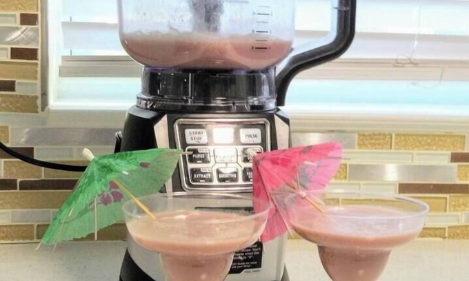 Edgewood House | ❣️Family/Couples Retreat near Airport|Cruise Port & Beach.