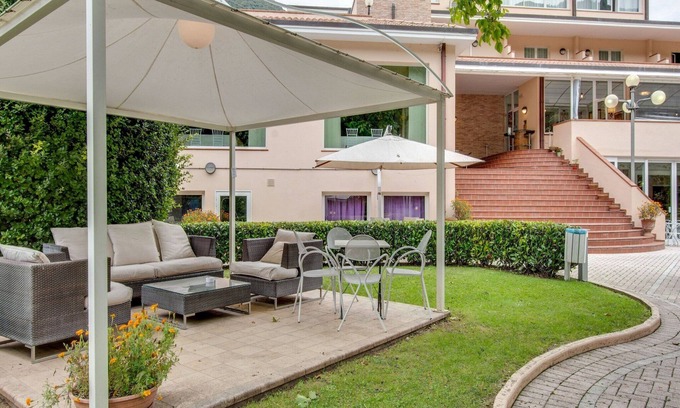 Foligno House | Family escape with Pools and Sauna