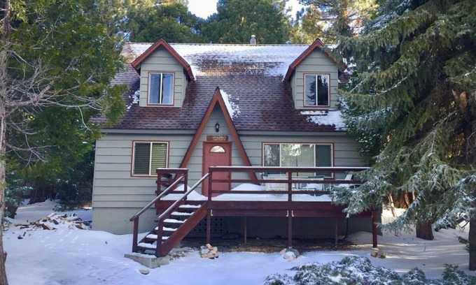 Green Valley Lake Cabin | Family Friendly Cabin, near Snow Valley Ski Resort