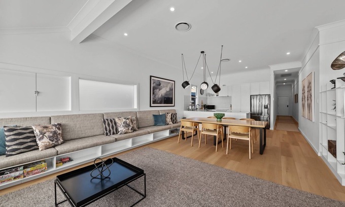 New Farm Apartment | Family-Friendly 3-Bed Apartment in New Farm