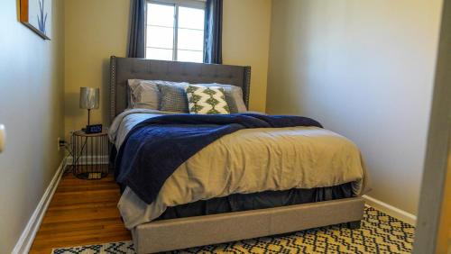 Near East Columbus Apartment | Family Friendly 3BR Home, Walk to Franklin Park