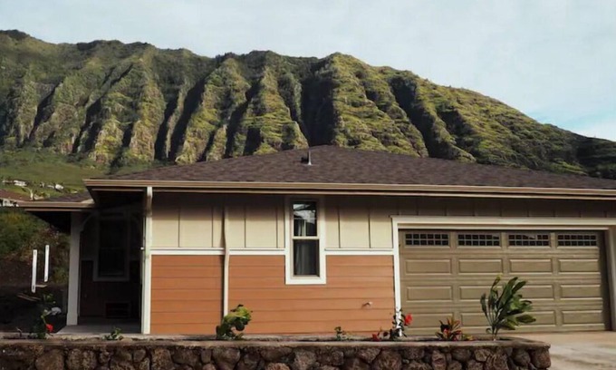 Makaha Valley House | Family Friendly 3BR w/Mt views, Close to Beach