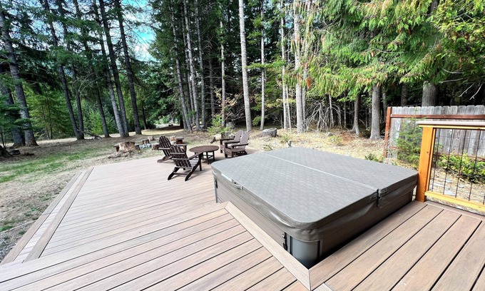 Enumclaw Cabin | Family-friendly cabin along the White River 10 min to Crystal Mtn/Mt. Rainer NP