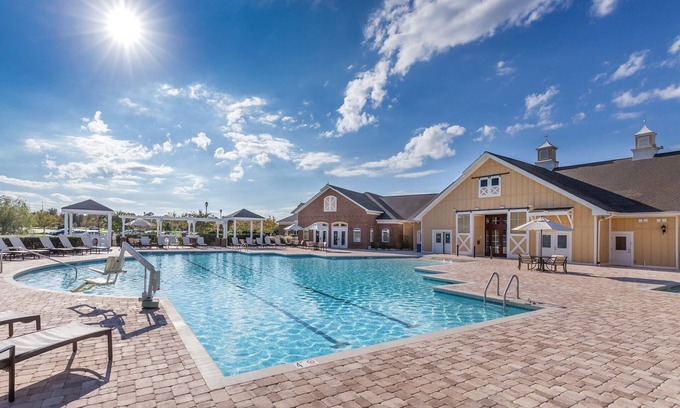 Williamsburg Resort | Family Friendly Countryside Resort Condos close to Colonial Williamsburg