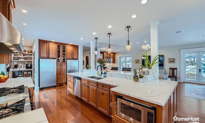 Boulder House | Family-Friendly Getaway, 10-min to Downtown, Trails & More!
