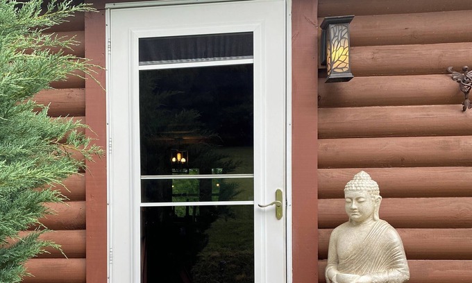 Fletcher House | Family Friendly Healers Paradise