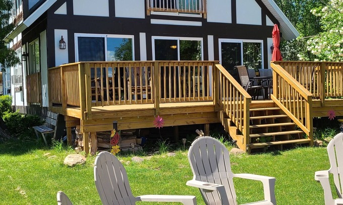 Sister Lakes Cottage | Family Friendly Lakefront Whimsical Cottage with Beach in Sister Lakes, Michigan