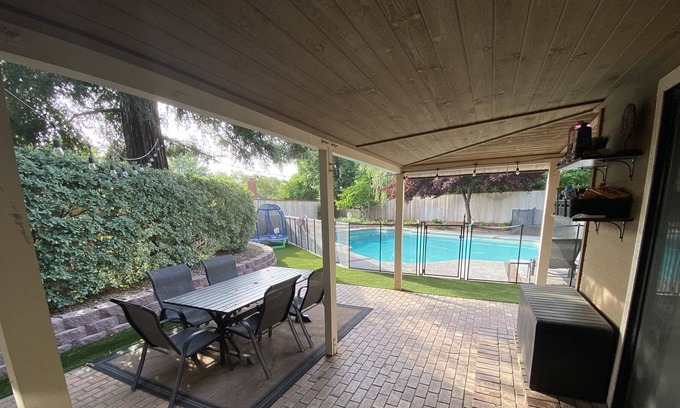 Chico House | Family friendly on cul-de-sac w/ pool! Close to CSU Chico, perfect for grad wknd