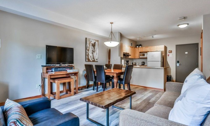 Canmore Condo | Family Friendly Pet Friendly Condo