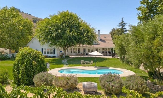 Los Alamos House | Family friendly pool, walk to restaurants!