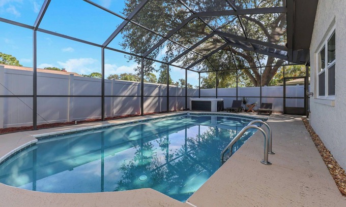 Country Villas House | Family Friendly Retreat near Clearwater Beach.