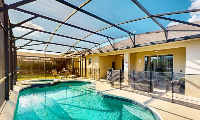 Watersong House | Family-Friendly Resort Home w/Private Pool Spa, Game Room, WiFi & AC - Dogs OK