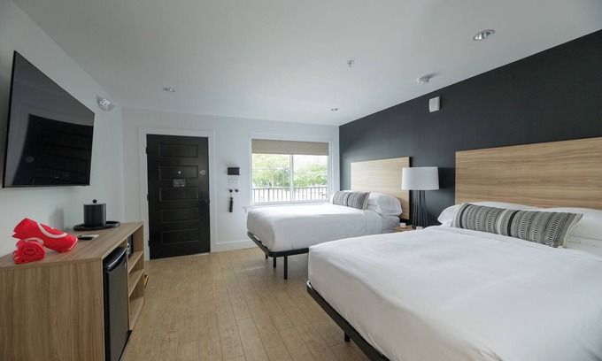 Rehoboth Beach Hotel | Family-friendly Stay near Dewey Beach with Free Parking & Weekend B'fast