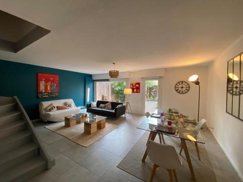 Merignac House | Family home