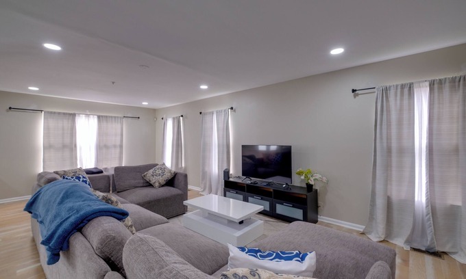 Silver Spring House | Family Home Near UMD & Dtwn Silver Spring!