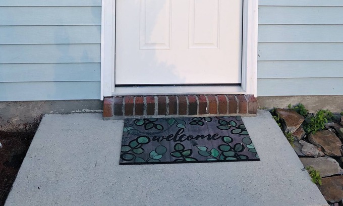 McCutcheon Field House | ✨FAMILY HOME W/ A PING PONG TABLE✨