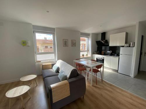 Roanne Apartment | Family House - centre gare