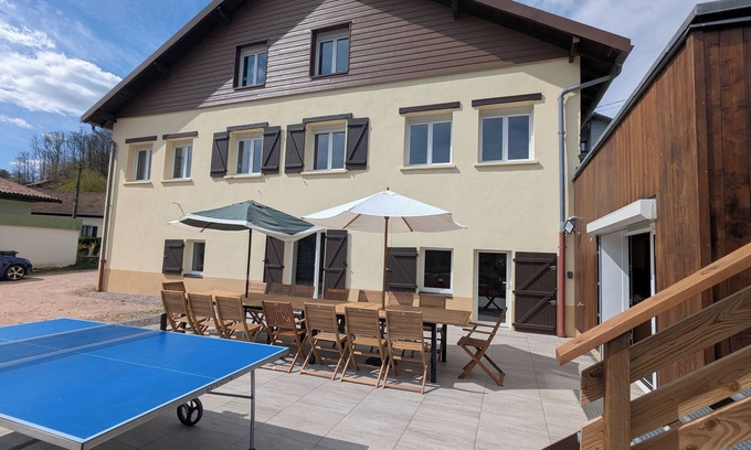 Travexin House | Family house for 15 people - 8 rooms - panoramic view