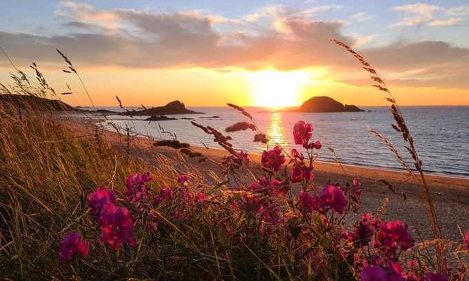 Saint-Coulomb House | Family house, walking distance to the beach, near St Malo