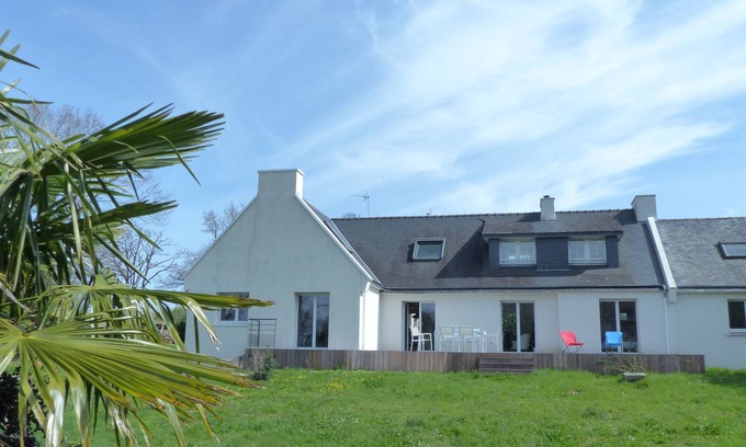 Arradon Ski Chalet | Family house with sauna, close to the sea