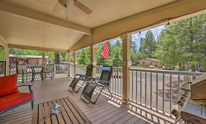 Munds Park House | Family Munds Park Retreat Games and Gas Grill