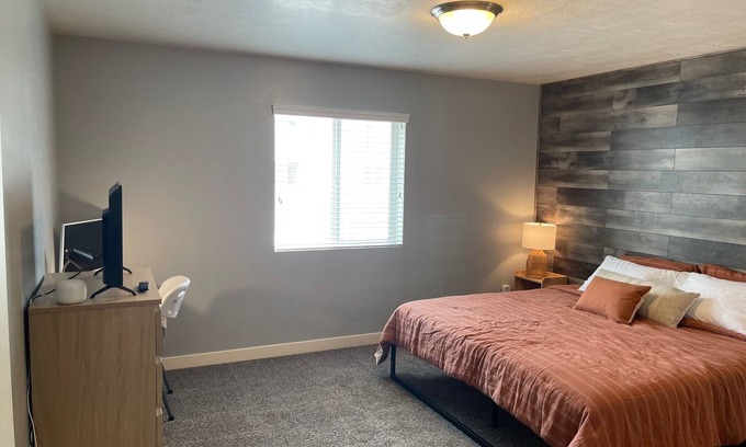 Vineyard House | Family oriented unit, Minutes from UVU, BYU & Silicon Slopes.