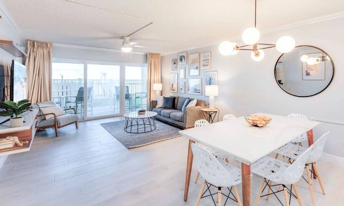 Satellite Beach Condo | Family & Pet-Friendly Oceanfront Retreat – Steps to the beach & Pool 🏝️🐾