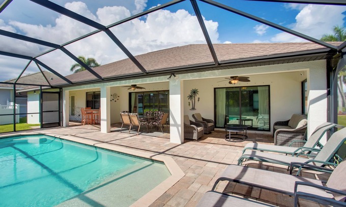 Pelican House | Family Retreat w/Backyard Oasis in Cape Coral!