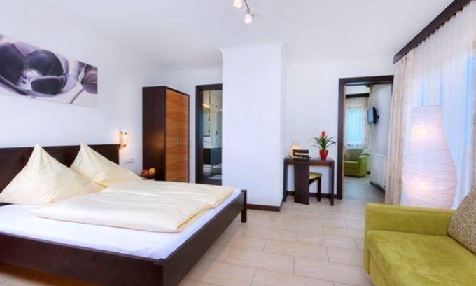 Krimml House | Family room Comfort Plus separate children's room - Panoramahotel Burgeck