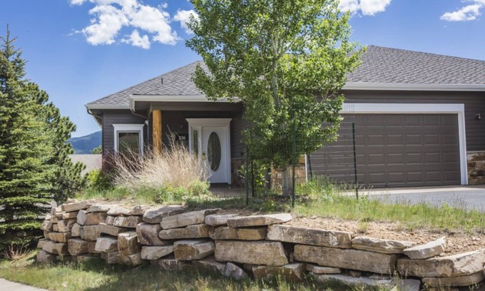 Stanley Hills Condo | Family-sized condo with large deck, private hot tub, and bunk beds!