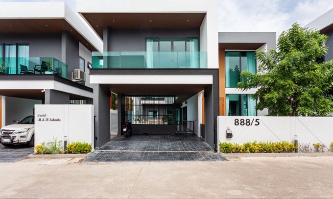 Nong Prue Villa | Family-sized holiday house with private pool, perfect for families and friends!