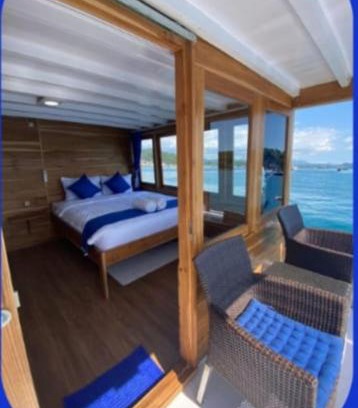 Labuan Bajo Boat Rental | familykomodocruise