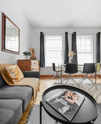 Weavers Apartment | Famous Brick Lane - 1 Bed London Flat with Large Patio - Perfect for long stays