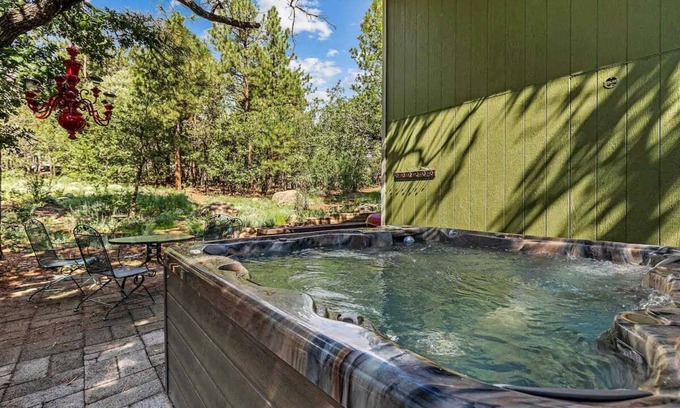 Swiss Manor House | Fanning Flagstaff