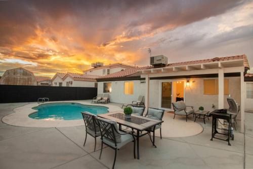 North Las Vegas House | Fantastic 4BR with Pool and Games