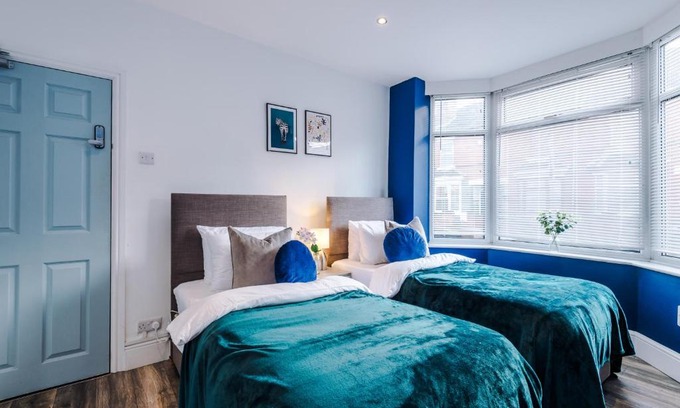 Doncaster House | Fantastic Contractor House with 8 Beds by PureStay
