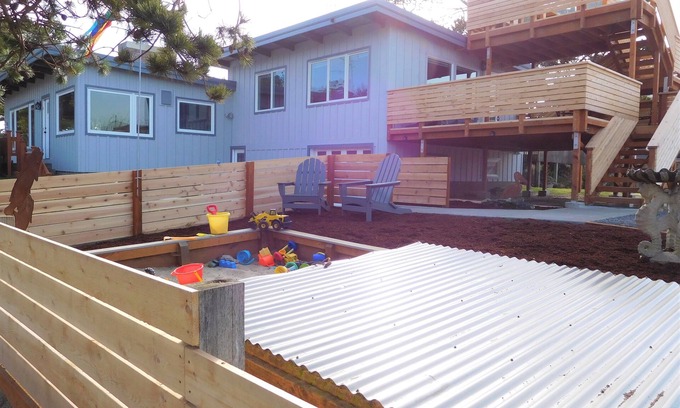 Gearhart House | Fantastic Family Home – Ocean View Deck, Ping Pong, Games, Sand Box, Near Golf/R