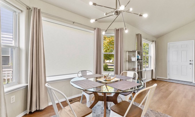 Bozeman House | Fantastic! Immaculate 2BR, 1BA house, garage, open space