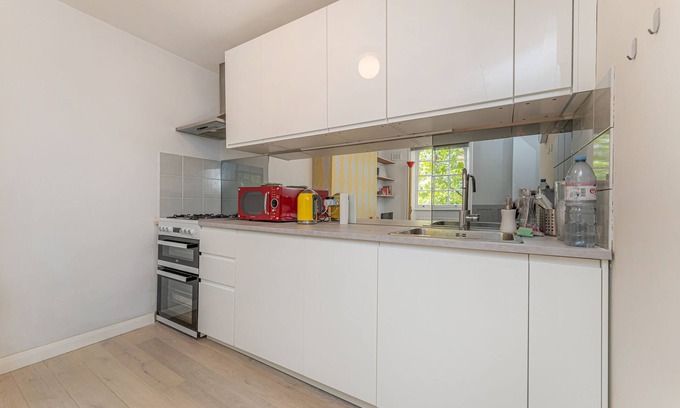 King's Cross Apartment | Fantastic two bedroom apartment in vibrant King’s Cross by UnderTheDoormat
