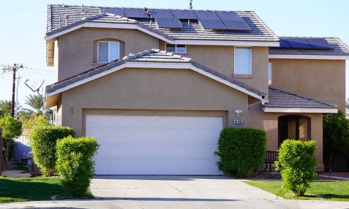 Coachella House | Fantastic Vacation Home with pool to beat this summers heat!!!