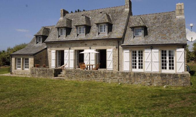 Crozon Villa | Fantastic villa with sea views on the Cap de la Chèvre on the Crozon peninsula