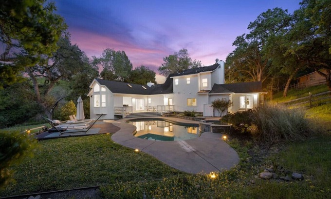 Santa Rosa House | Farmhouse at Sonoma Oaks. Hot Tub, Pool, Bocce!