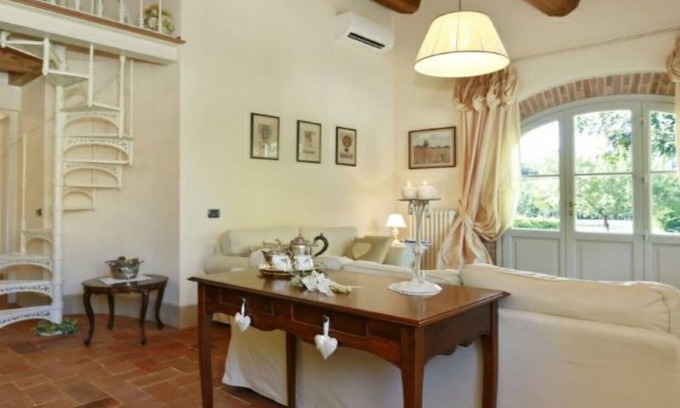 Orentano Apartment | Farmhouse Borgo ai Lecci Villa Limonaia