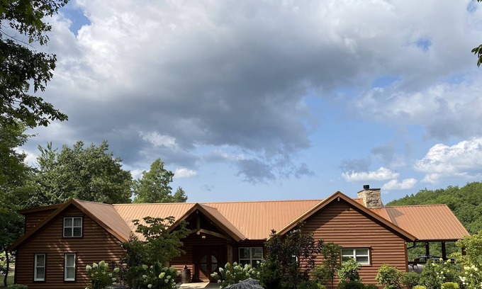 Tracy City Other | Farmhouse/Cabin