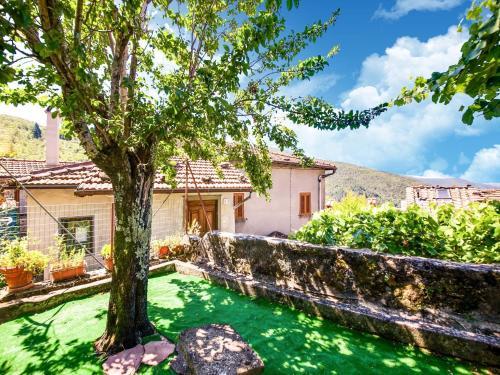 Casoli House | Farmhouse in Casoli near Ski Slopes