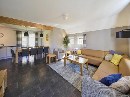 Roggel Villa | Farmhouse in Limburg near Subtropical Pool