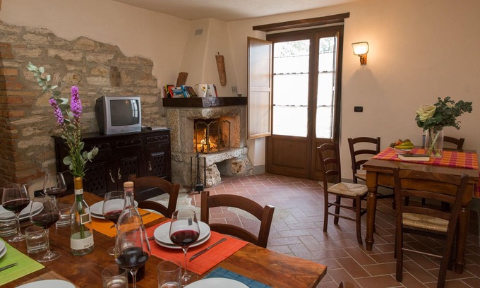 Sarteano Other | Farmhouse with private pool and garden within walking distance to town